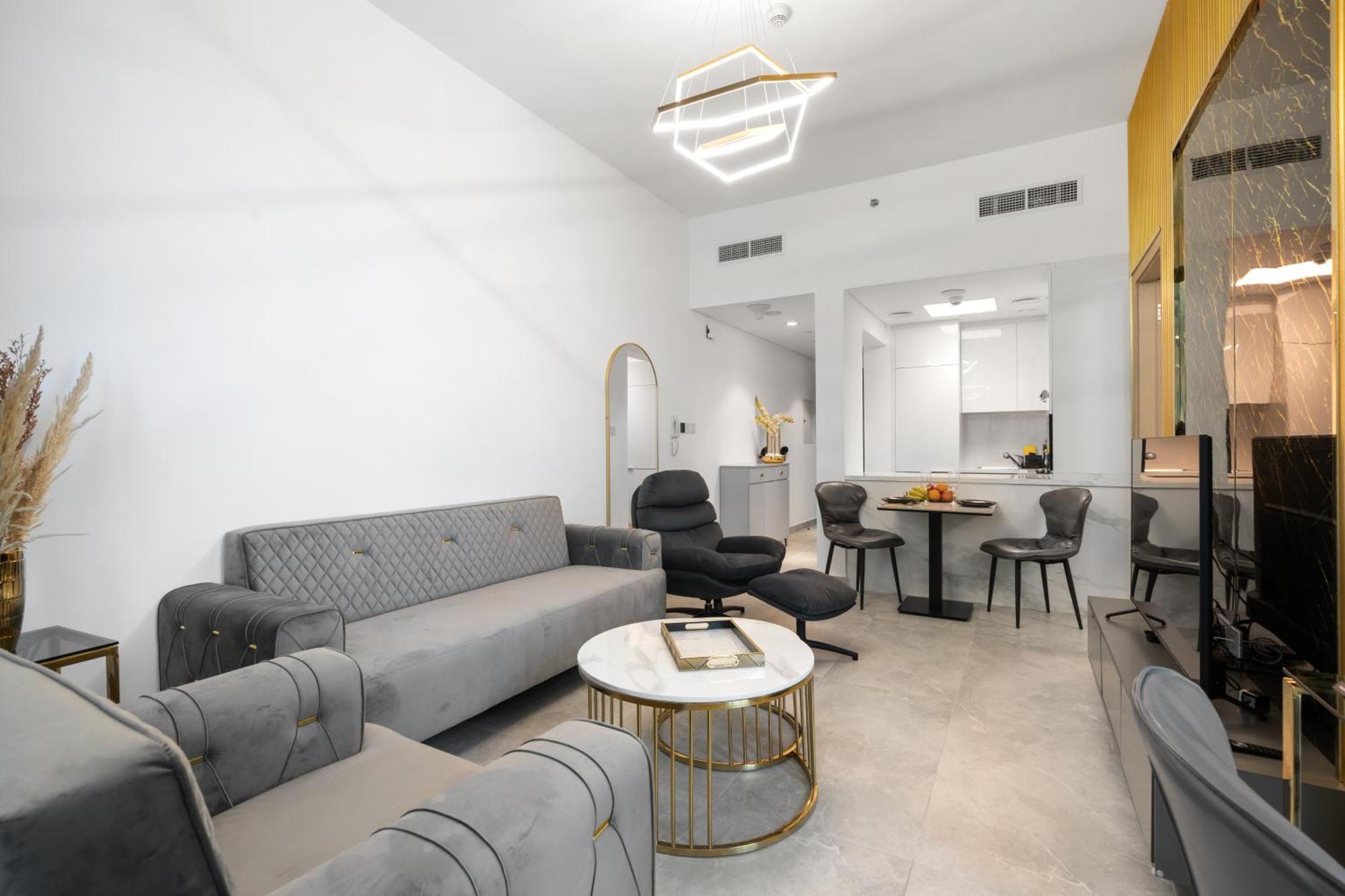 Appartement Waves - Cityscape Balcony Views And Cozy Comfort In *
